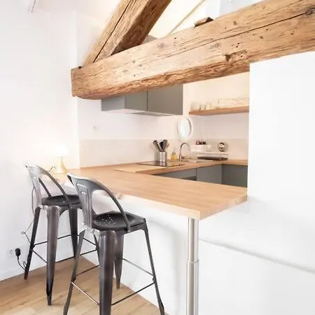 Guestready - Cosy Duplex Near Place De La Carriere Apartment
